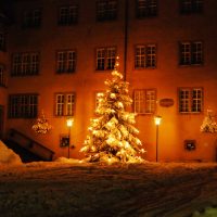 Weihnachtliches Zusammenkommen am Marktplatz Fladungen